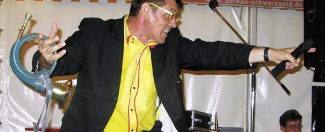 De Hämme Helmut Dold in seinem Element. Foto: sub | Badische Zeitung vom 22.08.2011