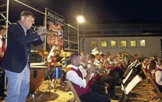 Der Musikverein Tunsel bei seinem Freiluftkonzert mit Helmut Dold an der Trompete Foto: Anne Freyer